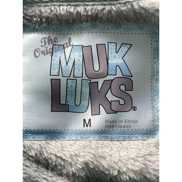 Muck Luks Grey sweatshirt with embroidered‎ LOVE size Medium - Picture 5 of 7